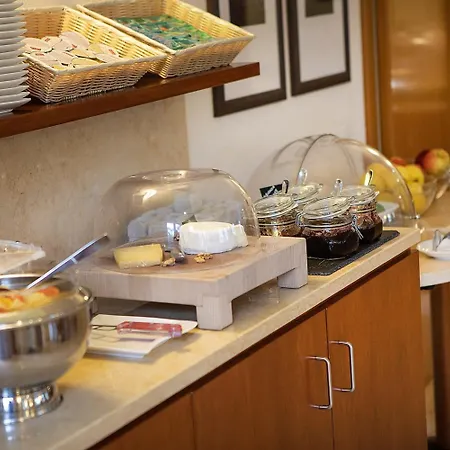 Hotel Garni Orchidea Malcesine