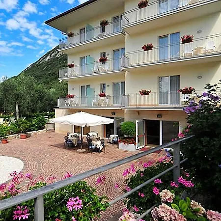Garni Orchidea 3* Malcesine