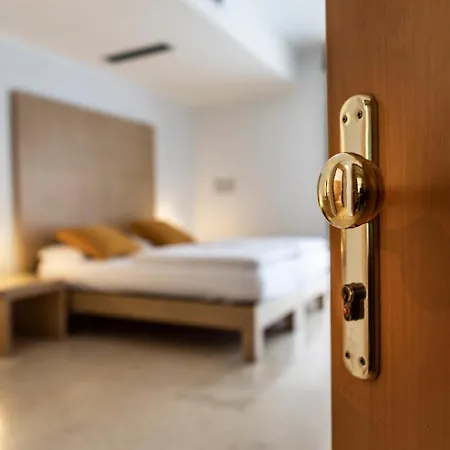 Hotel Garni Orchidea 3*