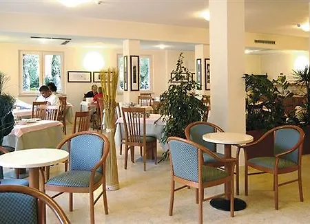 Garni Orchidea מלון מאלצ'סינה