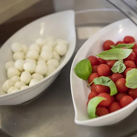 ホテル Garni Orchidea マルチェージネ